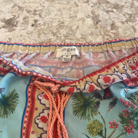 Umgee Women Size M Aqua Floral Peasant Blouse Boho Off the Shoulders Bell Sleeve - Picture 5 of 7